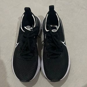 Nike flyknit infinity reacts